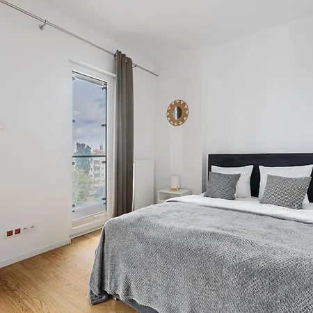Marcina Kasprzaka 29 Lux-plus With Panorama Skyline View